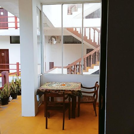Hotel Vacanza Mirissa Exterior photo