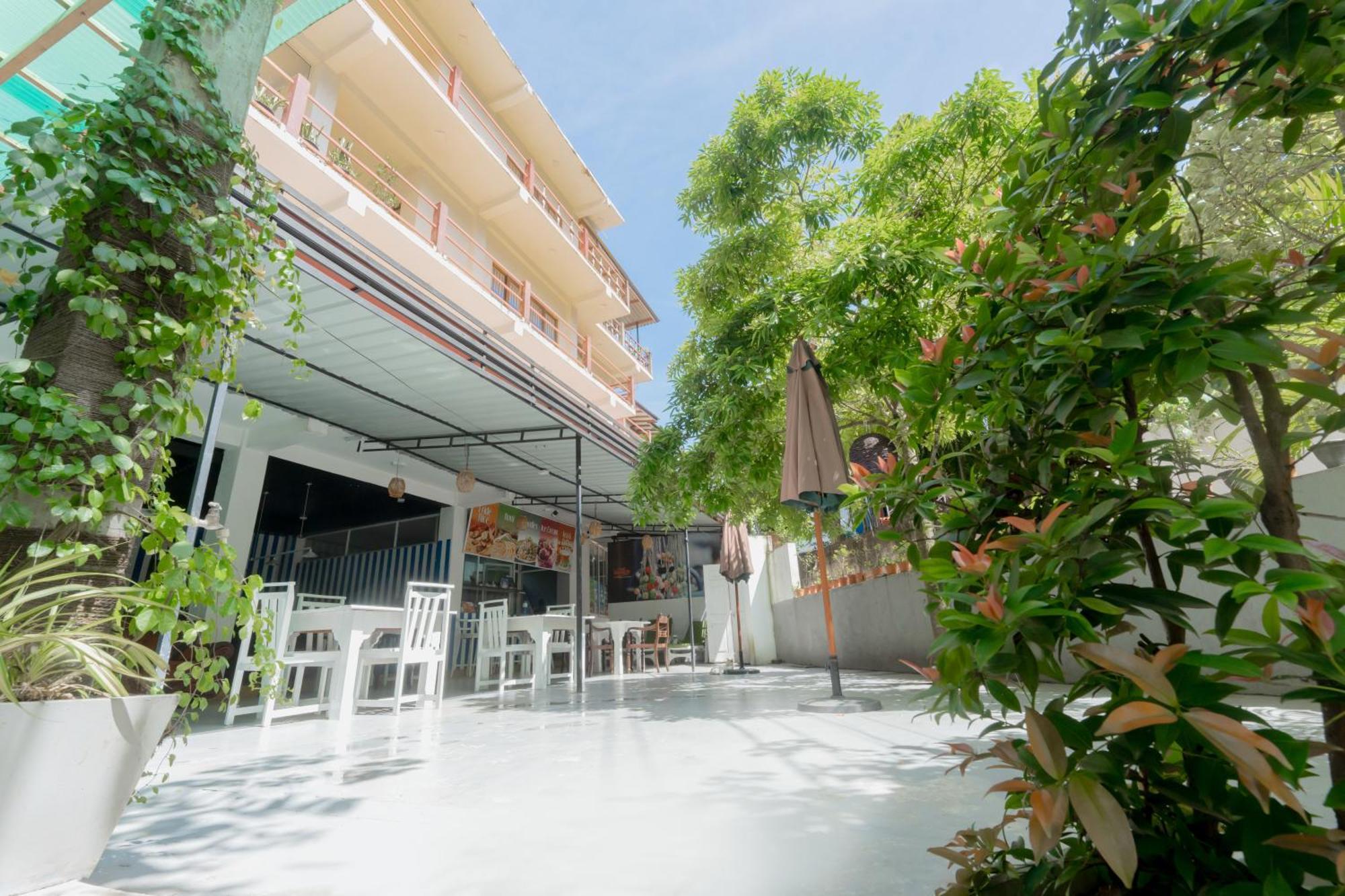 Hotel Vacanza Mirissa Exterior photo