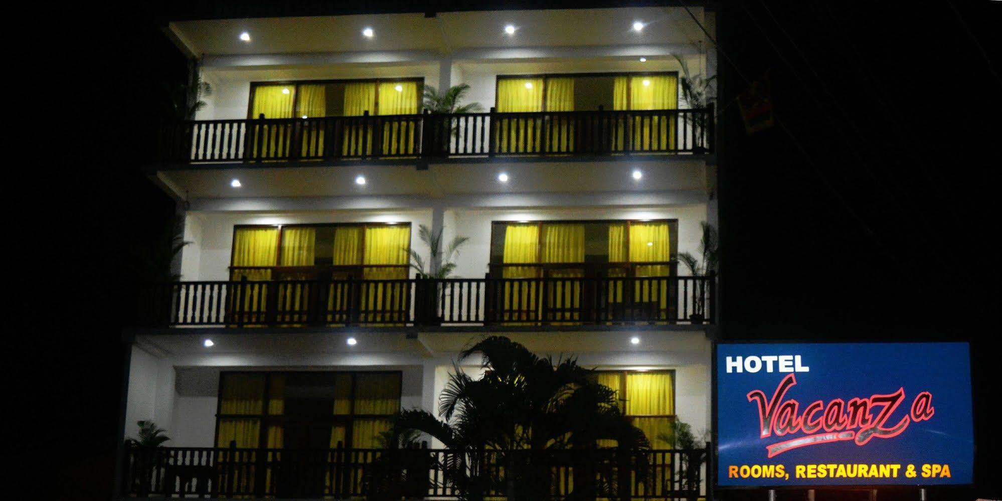 Hotel Vacanza Mirissa Exterior photo