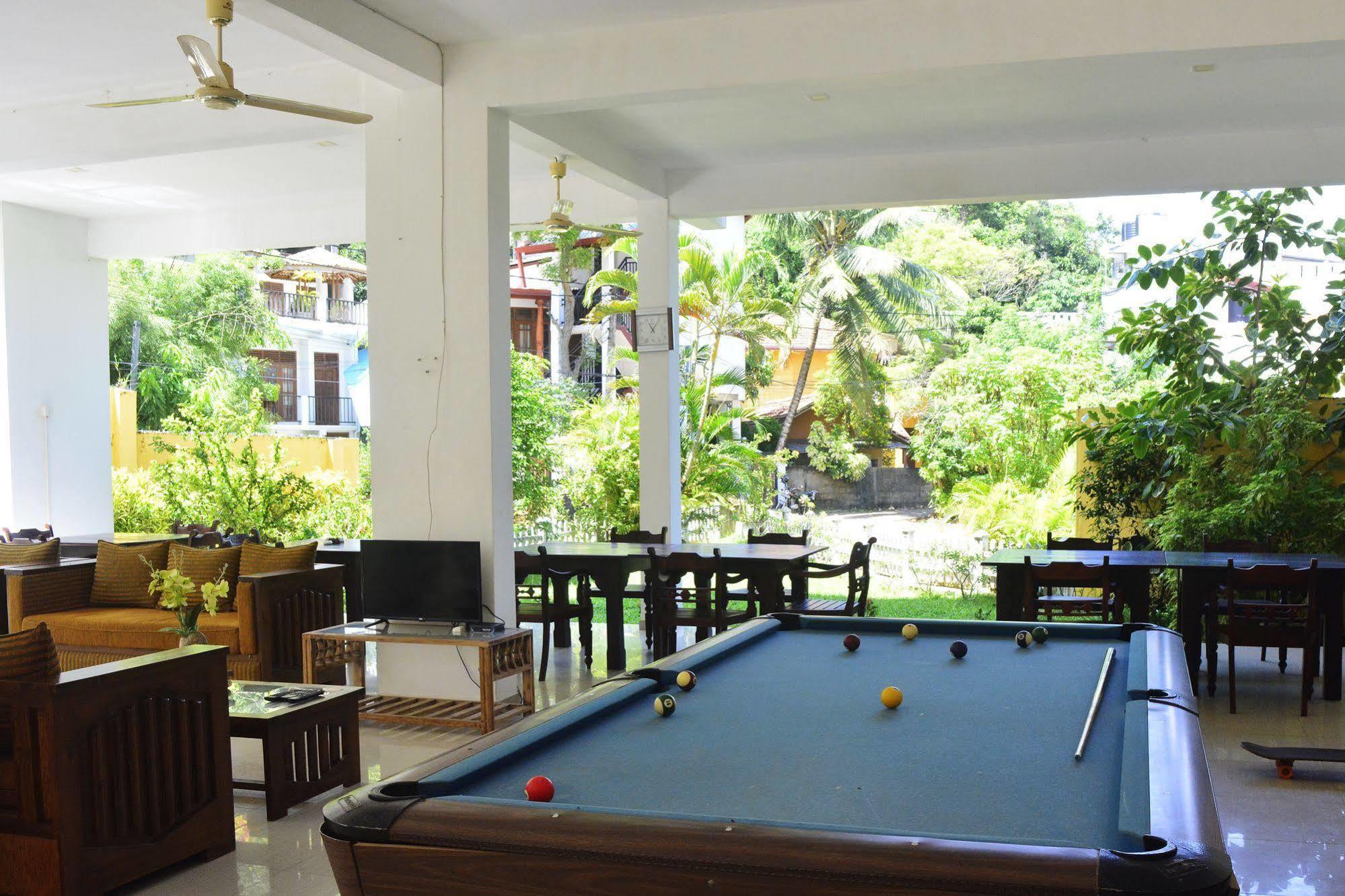 Hotel Vacanza Mirissa Exterior photo